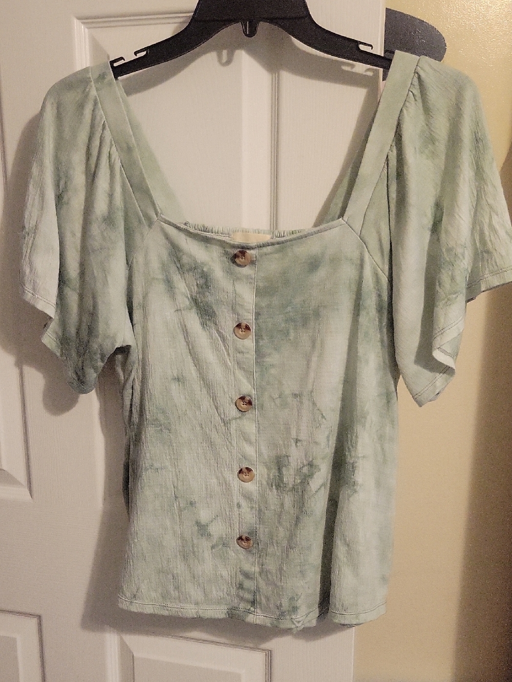 Dept222 SzLg Square Neck Faux Button-Front Sage Green Short angel Sleeve Blouse